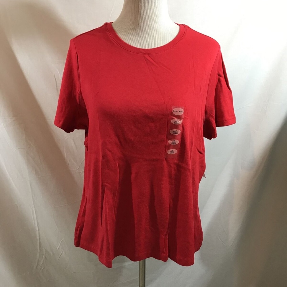 Studio Works red short sleeve V neck T - womens 1X